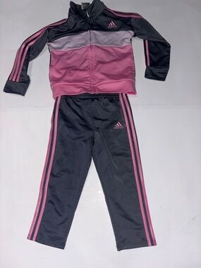 adidas Girls Pink and grey Colorblock Track Set